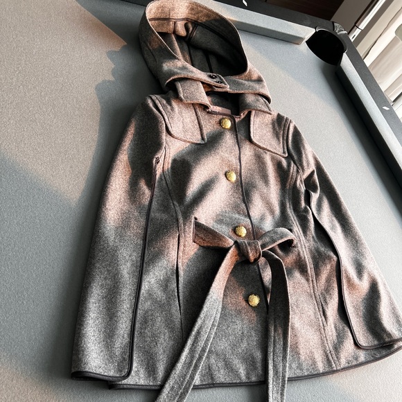 Juicy Couture Poncho - Picture 6 of 10